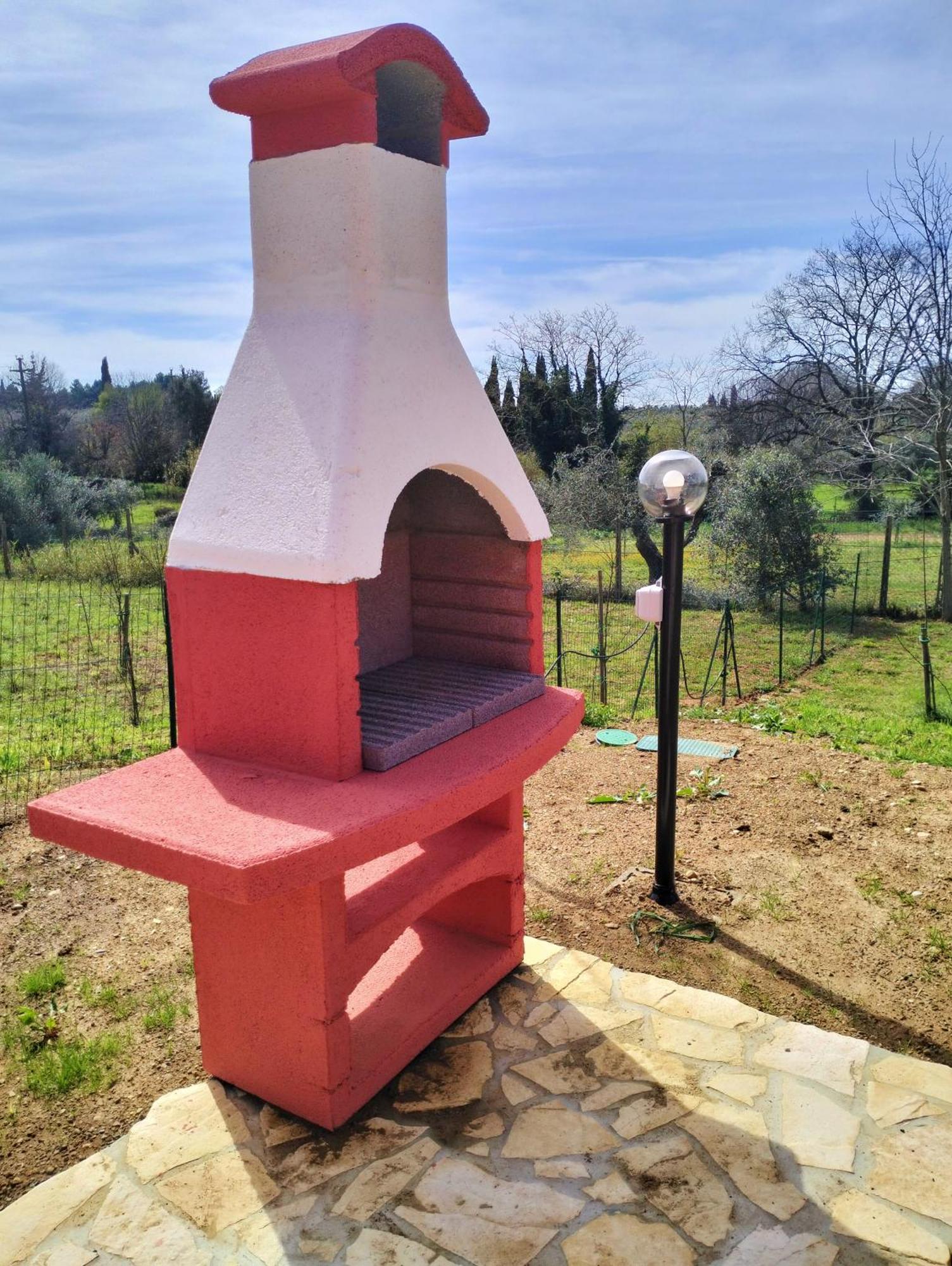 Villetta Fedora Immersa Nel Verde Cecina  Exteriör bild